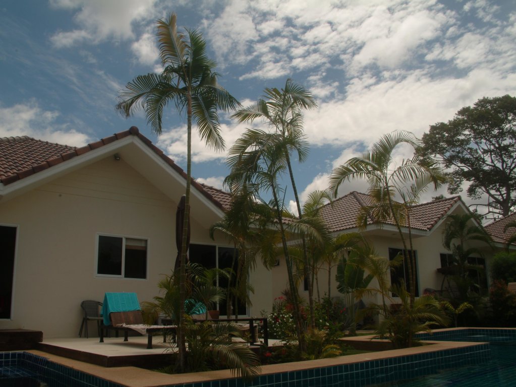 Банг-Саре: Bangsaray Villa