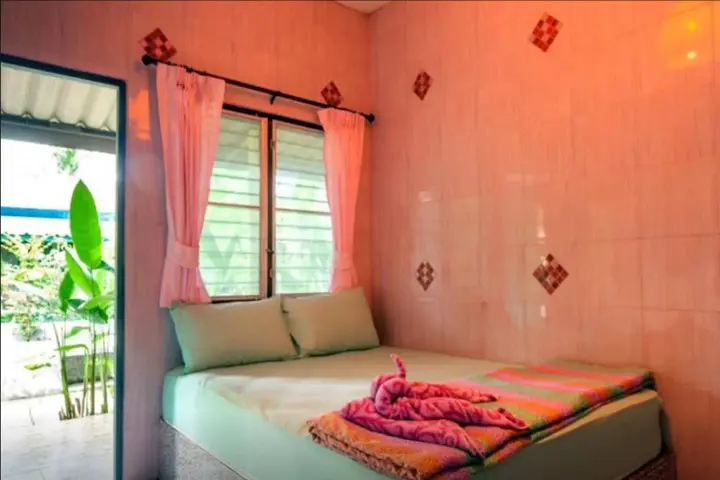 Трат: Pop Riverside Homestay