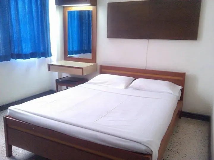 Пхитсанулок: Petch Pailyn Hotel