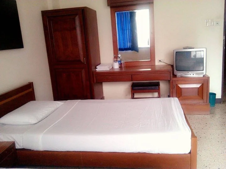 Пхитсанулок: Petch Pailyn Hotel