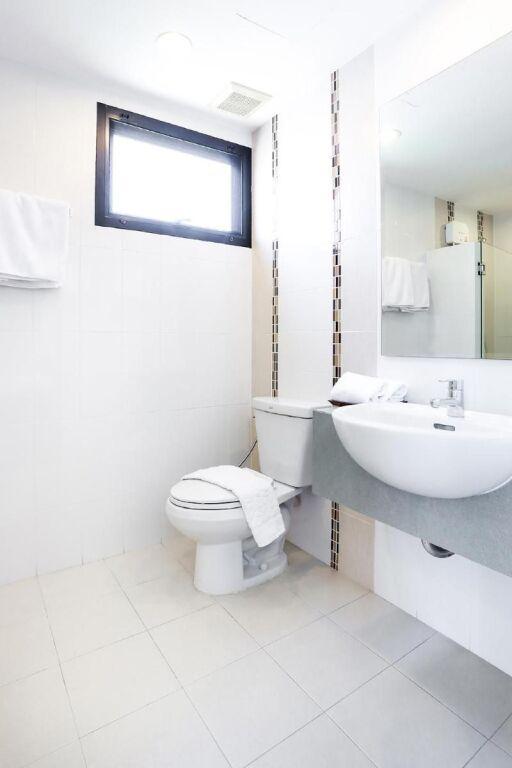 Чиангмай: V-Twin Donjan Service Apartment