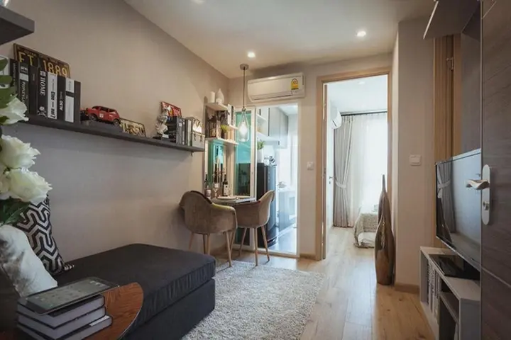 Нонтхабури: 暖武里布丁公寓(Budget Condo Nonthaburi)