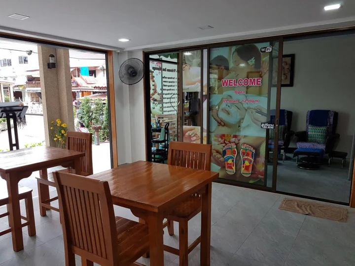 Пхукет: Welcome Inn Karon