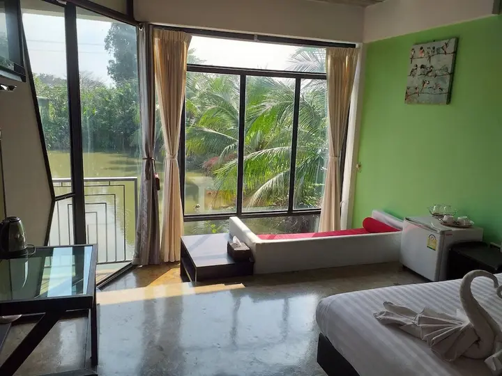 Пхуттхамонтхон: Plern Salaya Resort