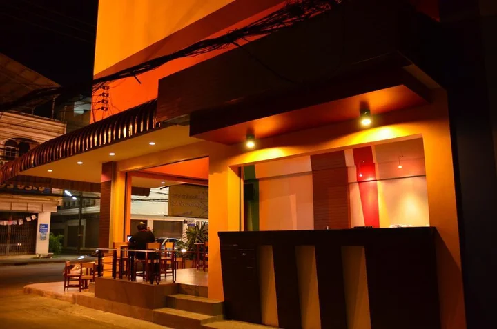 Чумпхон: Salsa Hostel