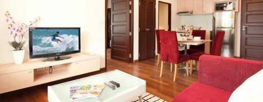 Тхаланг: D Varee Residence Patong
