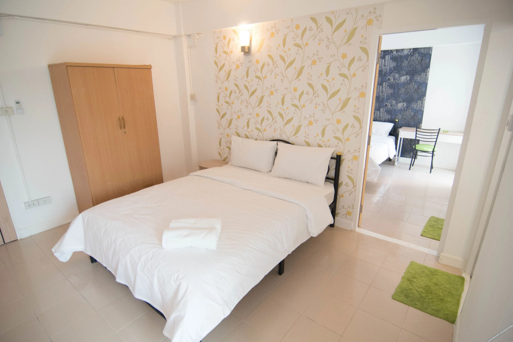Нонтхабури: Malizon Hotel & Residences