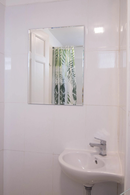 Нонтхабури: Malizon Hotel & Residences