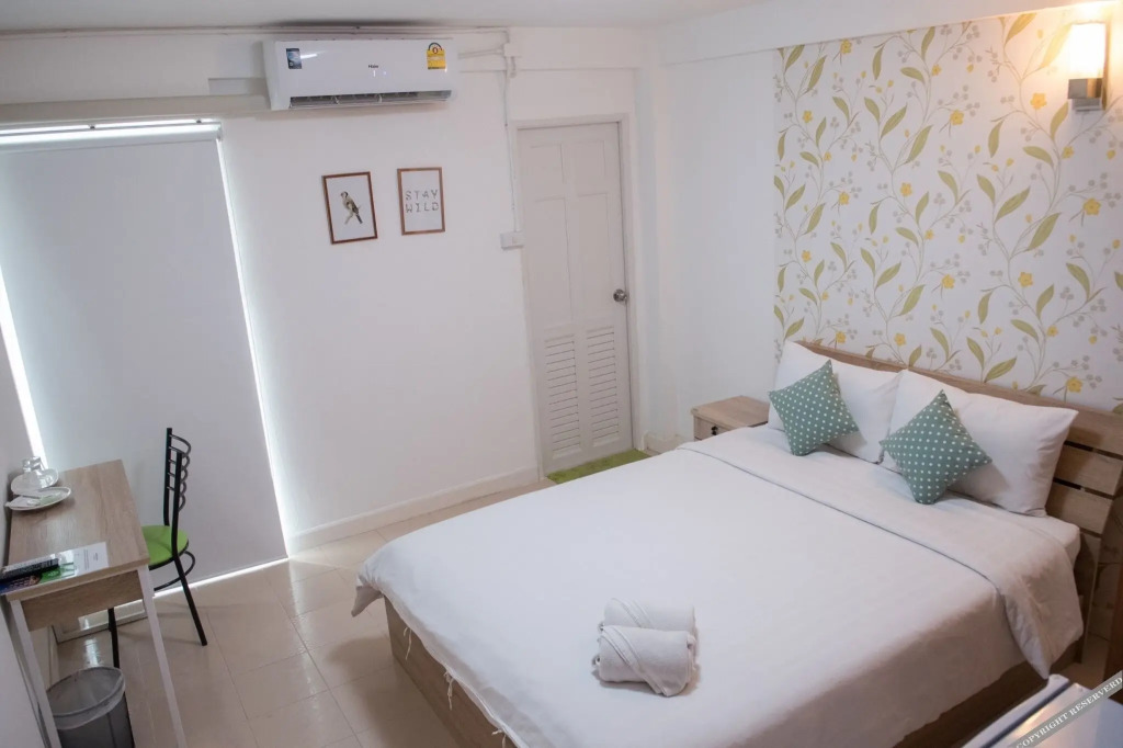 Нонтхабури: Malizon Hotel & Residences