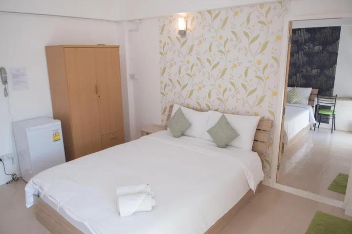 Нонтхабури: Malizon Hotel & Residences