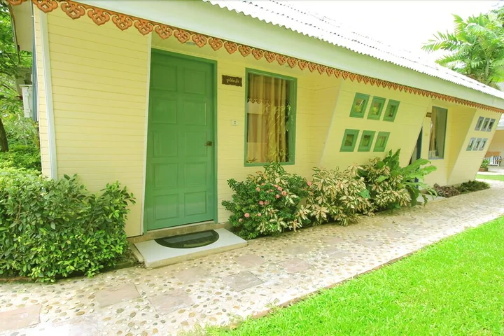 Клаенг: Plumeria Villa and Hideaway