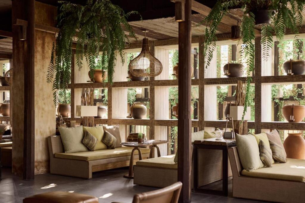 Пхукет: Dinso Resort (SHA Plus+)