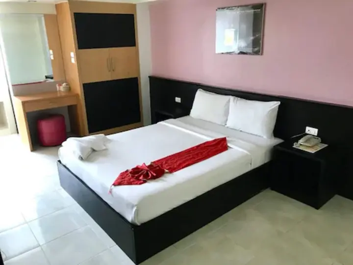 Сураттхани: The One Hotel