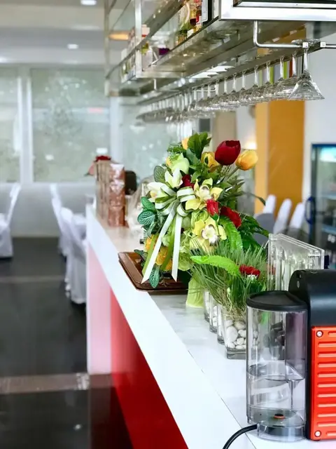 Сураттхани: The One Hotel