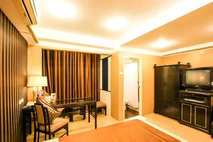 Нонтхабури: Mamba and Baan Aranya Serviced Apartment