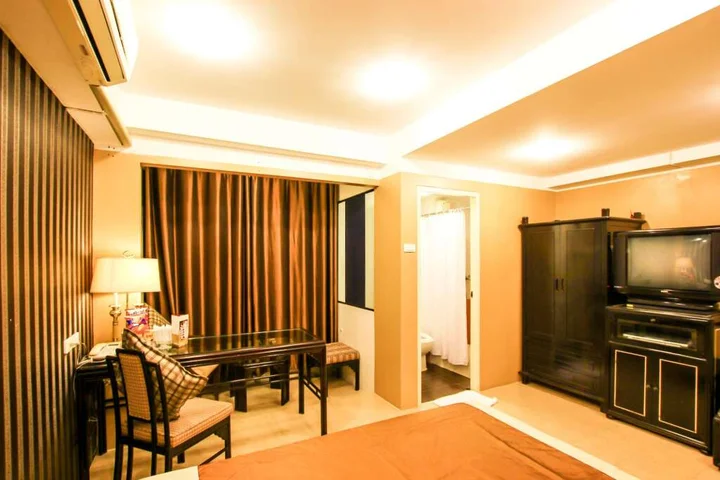 Нонтхабури: Mamba and Baan Aranya Serviced Apartment