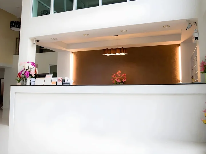 Сураттхани: The Centrino Serviced Residence