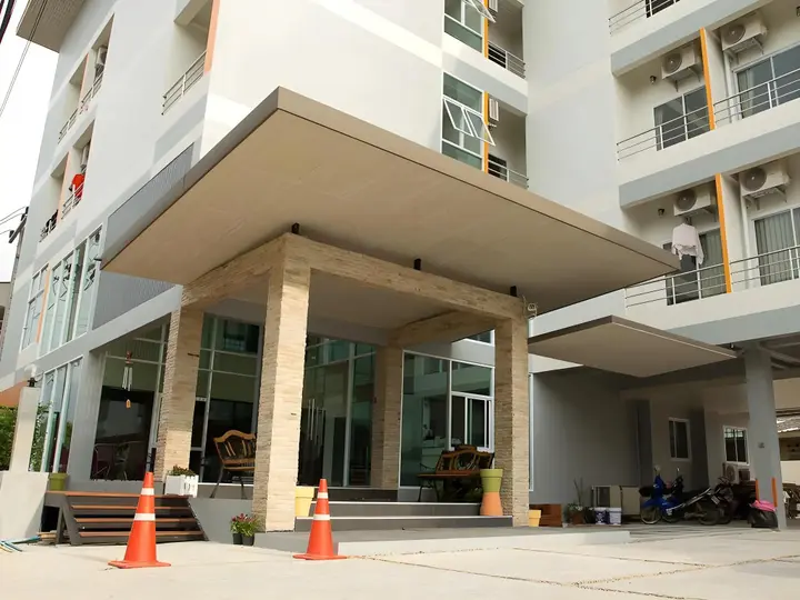 Сураттхани: The Centrino Serviced Residence