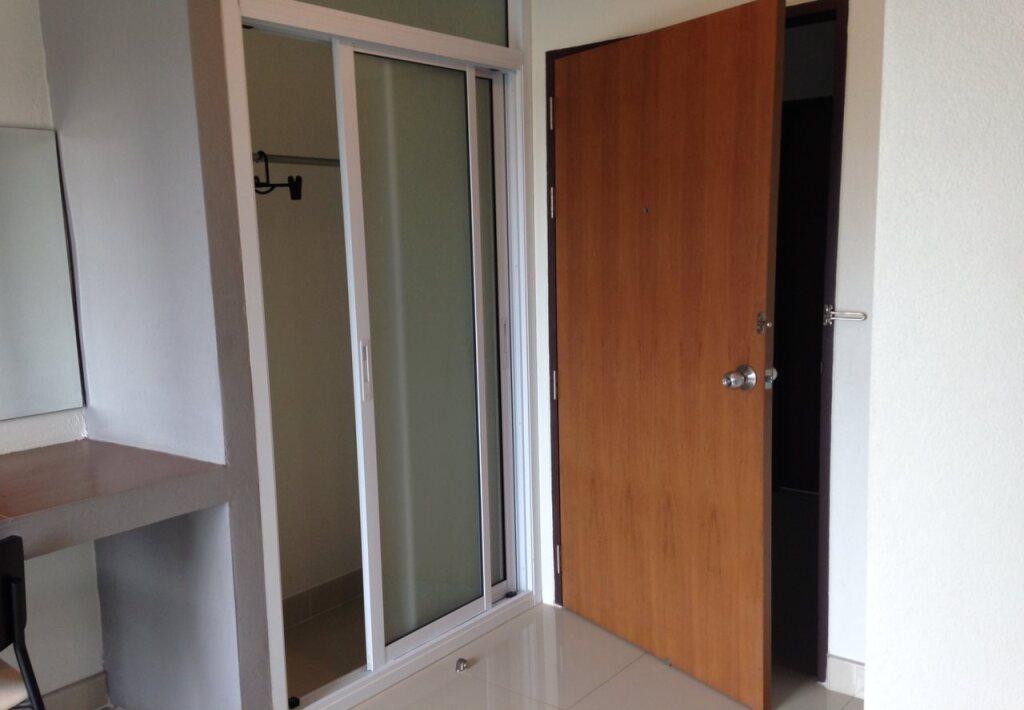 Сураттхани: The Centrino Serviced Residence
