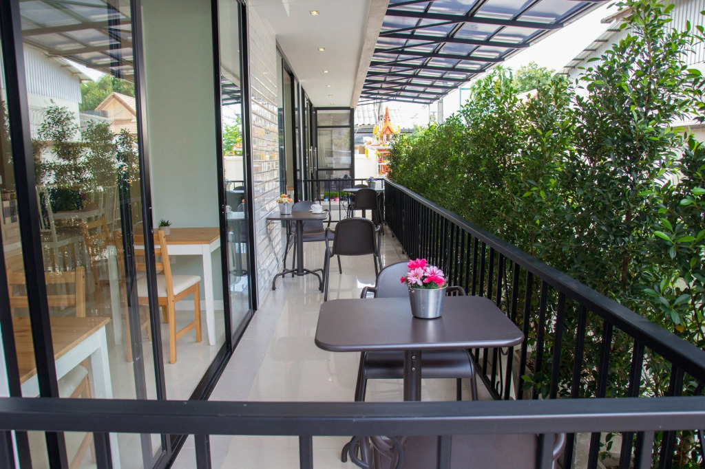 Варин-Чамрап: 168 Studio Hotel Ubon Ratchathani