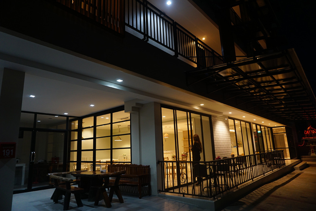 Варин-Чамрап: 168 Studio Hotel Ubon Ratchathani