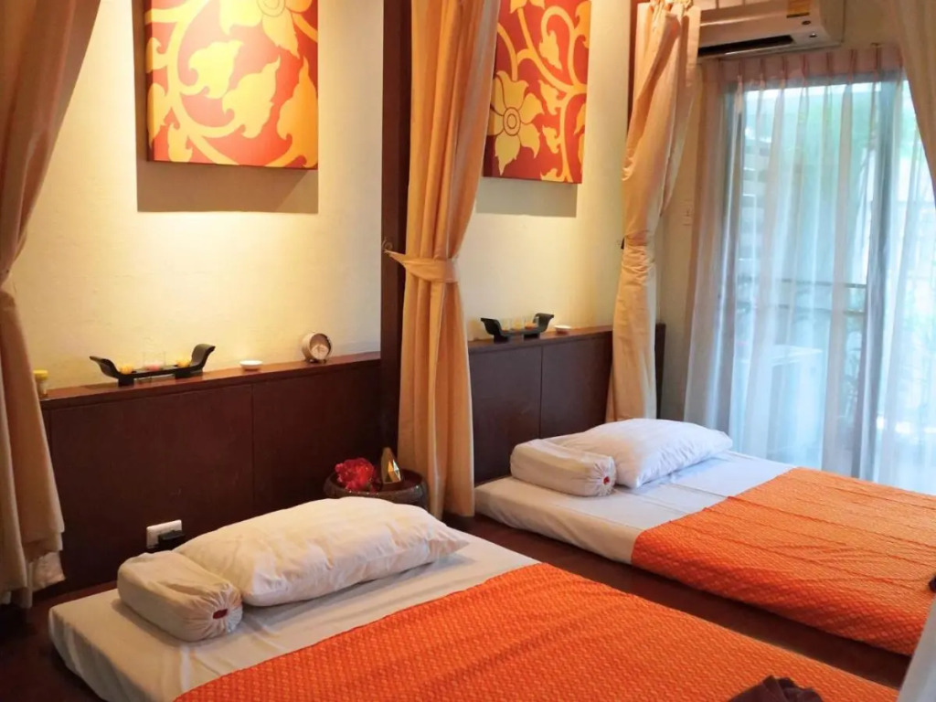 Паттайя: Cosy Beach Hotel
