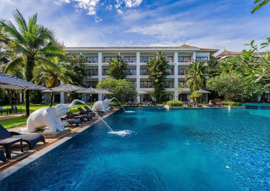 Пхукет: Naithonburi Beach Resort