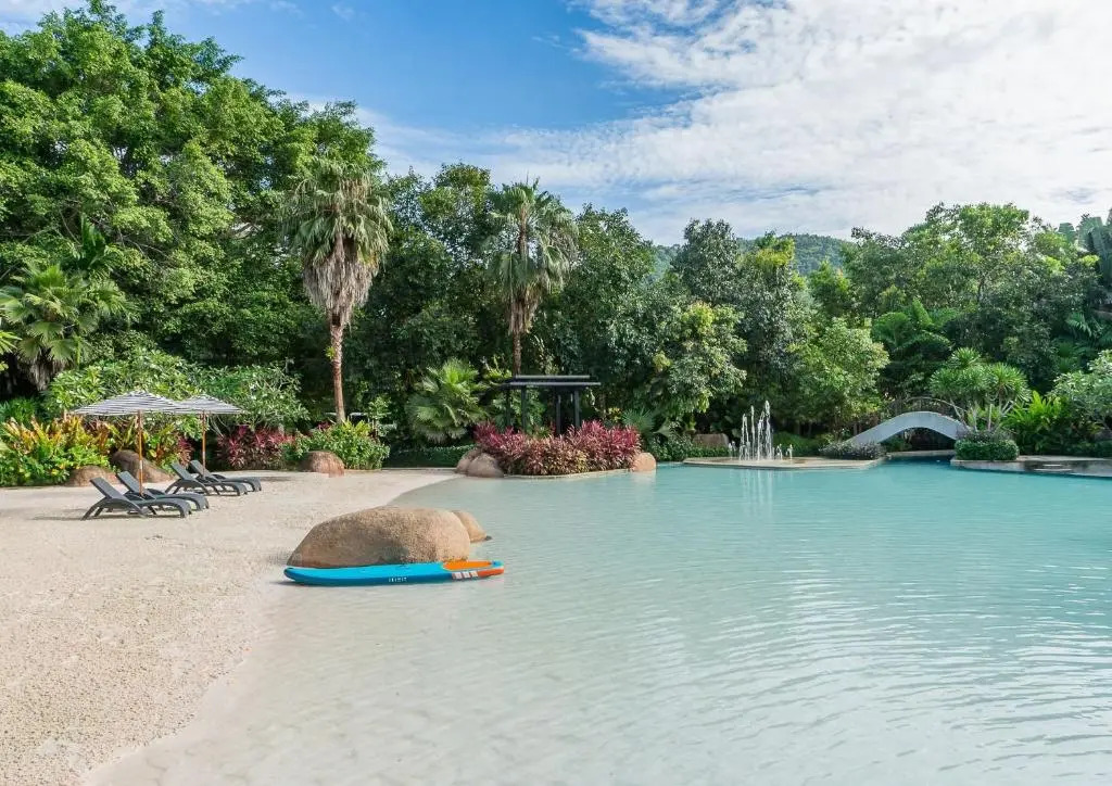 Пхукет: Naithonburi Beach Resort
