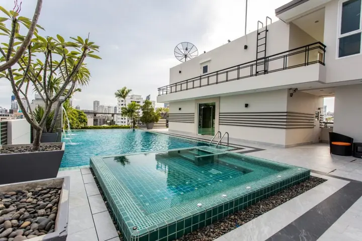 Бангкок: D Varee Montara Thonglor 25