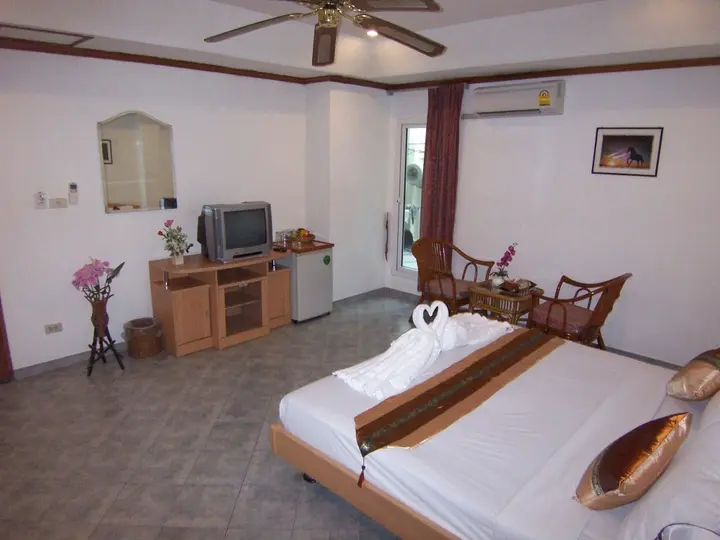 Кату: Hotel Orchid Residence