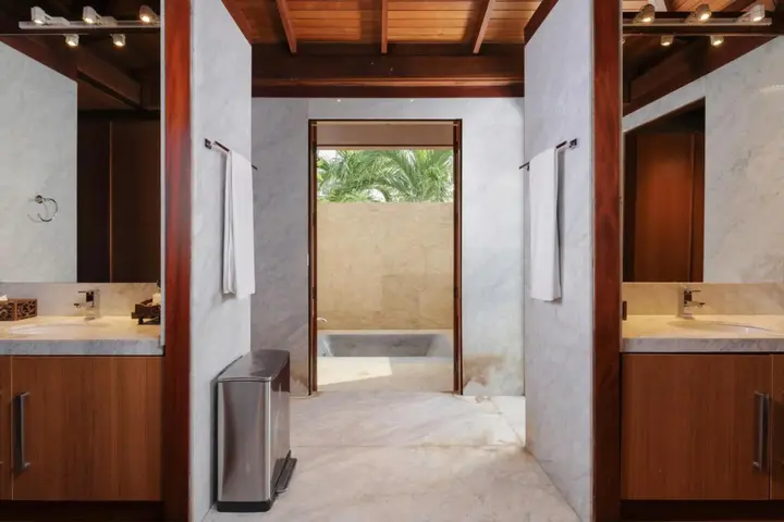 Тхаланг: Koi Signature Villa