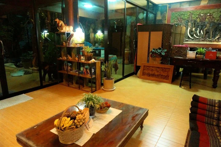 Тхаланг: Ruenthai Boutique