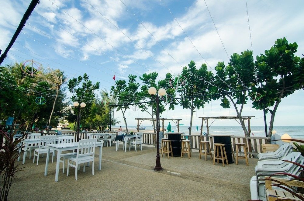 Чаам: Beach Garden