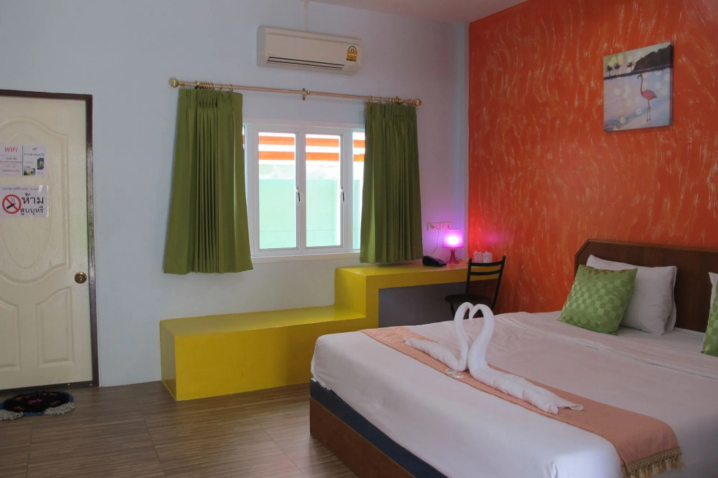 Сирача: The Colorfull Resort