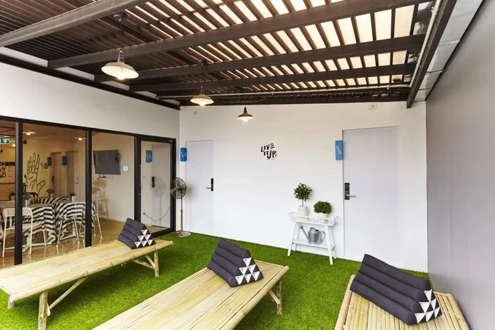 Бангкок: LiveitUp Asok Hostel