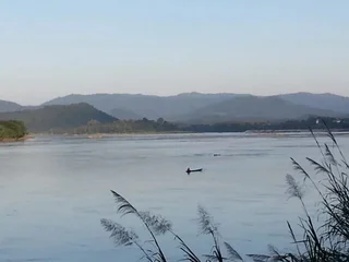 Чианг-Хан: Rim Nam Kong Homestay & Campsite