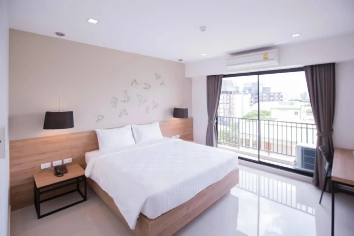 Бангкок: The Journey Hotel