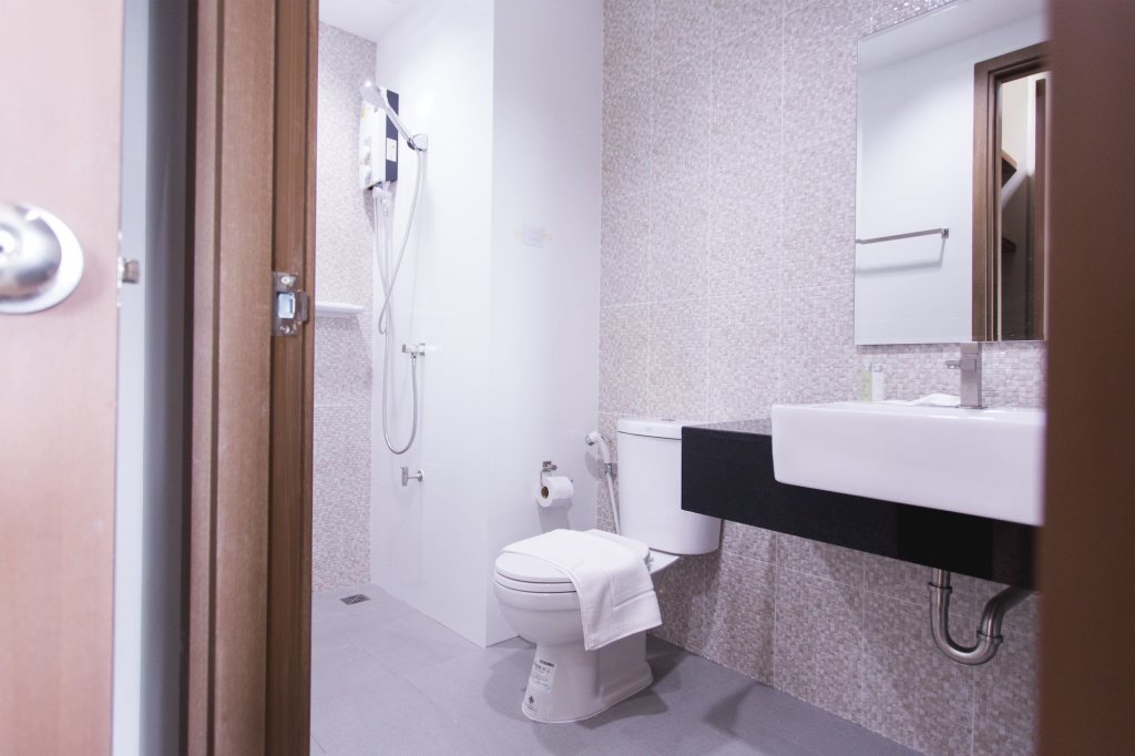 Бангкок: The Journey Hotel