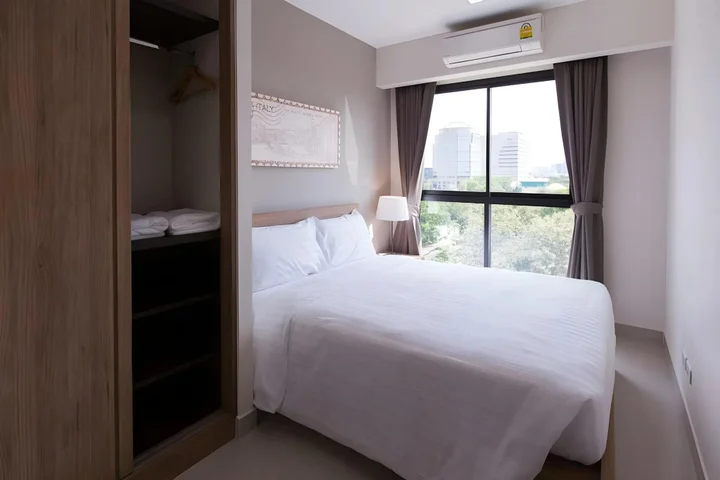 Бангкок: The Journey Hotel