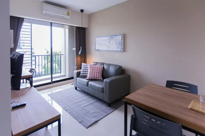 Бангкок: The Journey Hotel