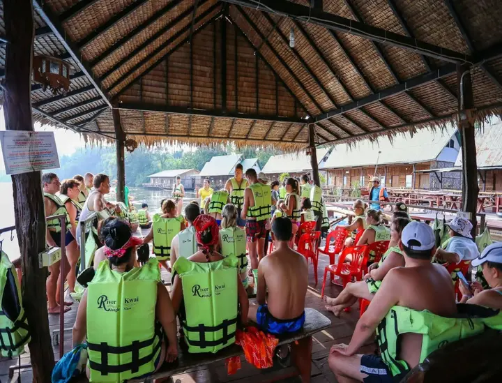 Сай Йок: River Kwai Jungle view