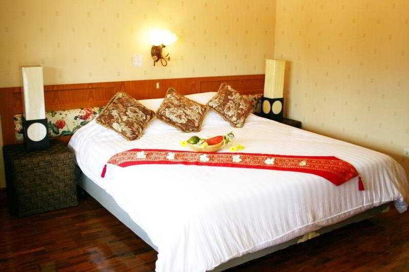 Пхитсанулок: Water Land Golf Resort & Spa