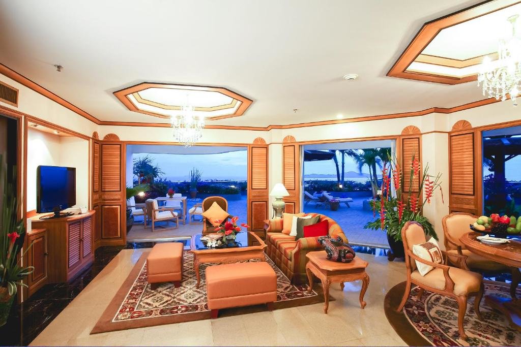 Паттайя: Royal Cliff Grand Hotel Pattaya