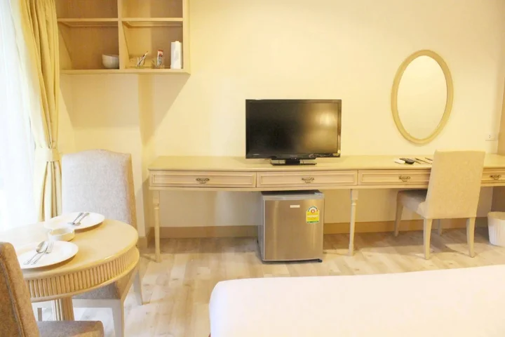 Бангкок: Romance Hotel Bangna (SHA Extra Plus)