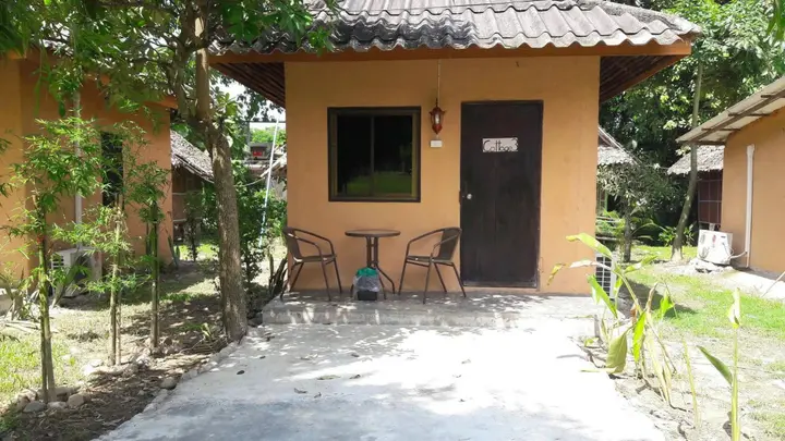 Паи: Purple Monkey Backpackers