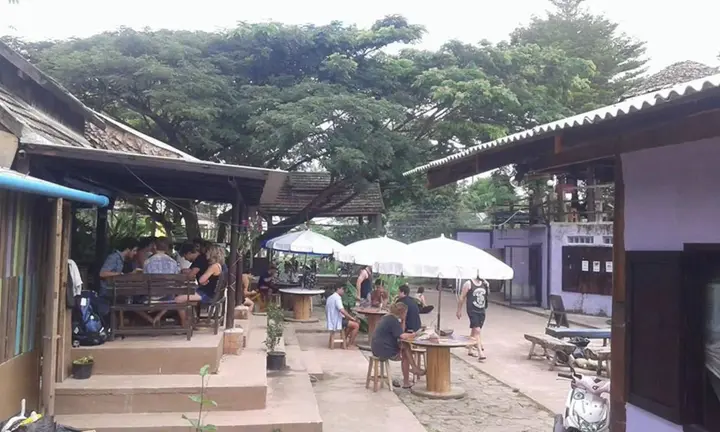 Паи: Purple Monkey Backpackers
