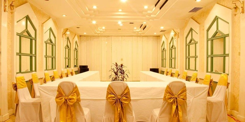 Нонтхабури: Golden Dragon Hotel