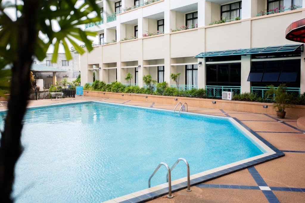 Surin Majestic Hotel — фото 3