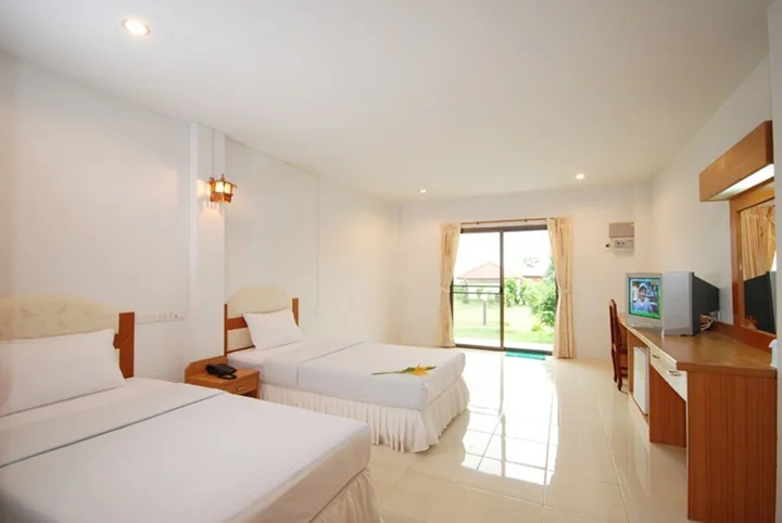 Трат: Golden Cliff Beach Resort (SHA Extra Plus)