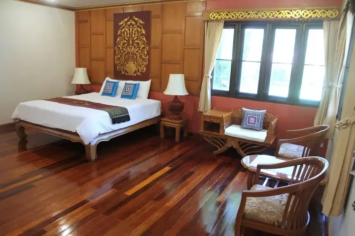 Мэхонгсон: Golden Pai and Suite Resort
